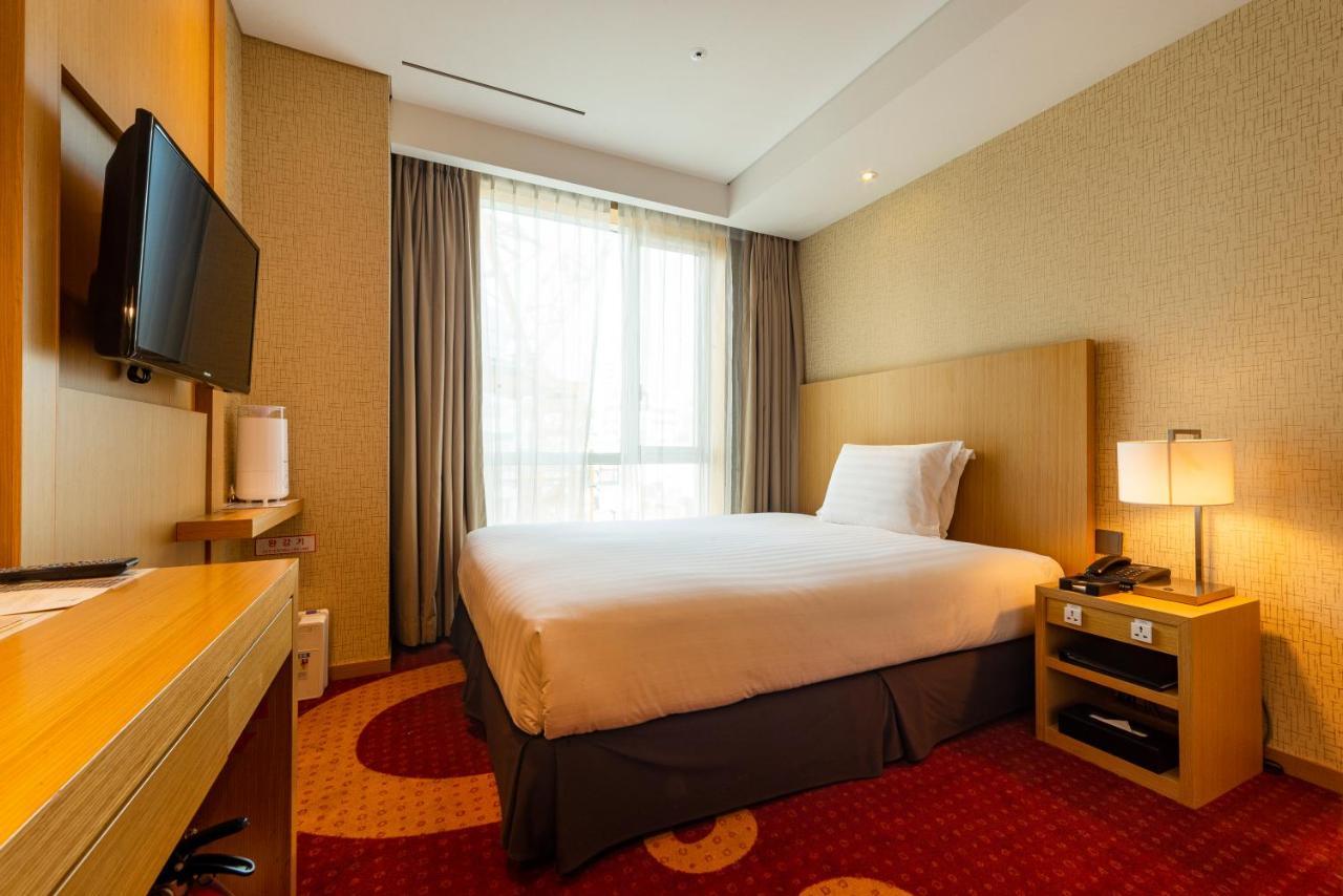 Solaria Nishitetsu Hotel Busan Esterno foto